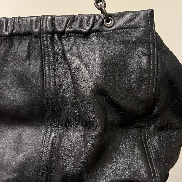 Bottega Veneta Black Leather Tote – Vintage / Intrecciato Handles – 17” - Picture 6 of 16